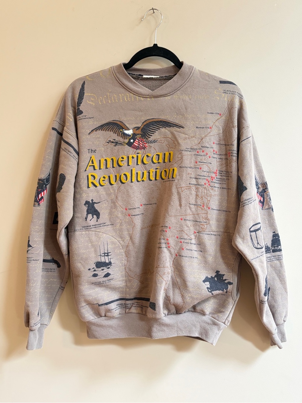 American Revolution Vintage All Over Graphic Print Long Sleeve Sweater Top Shirt